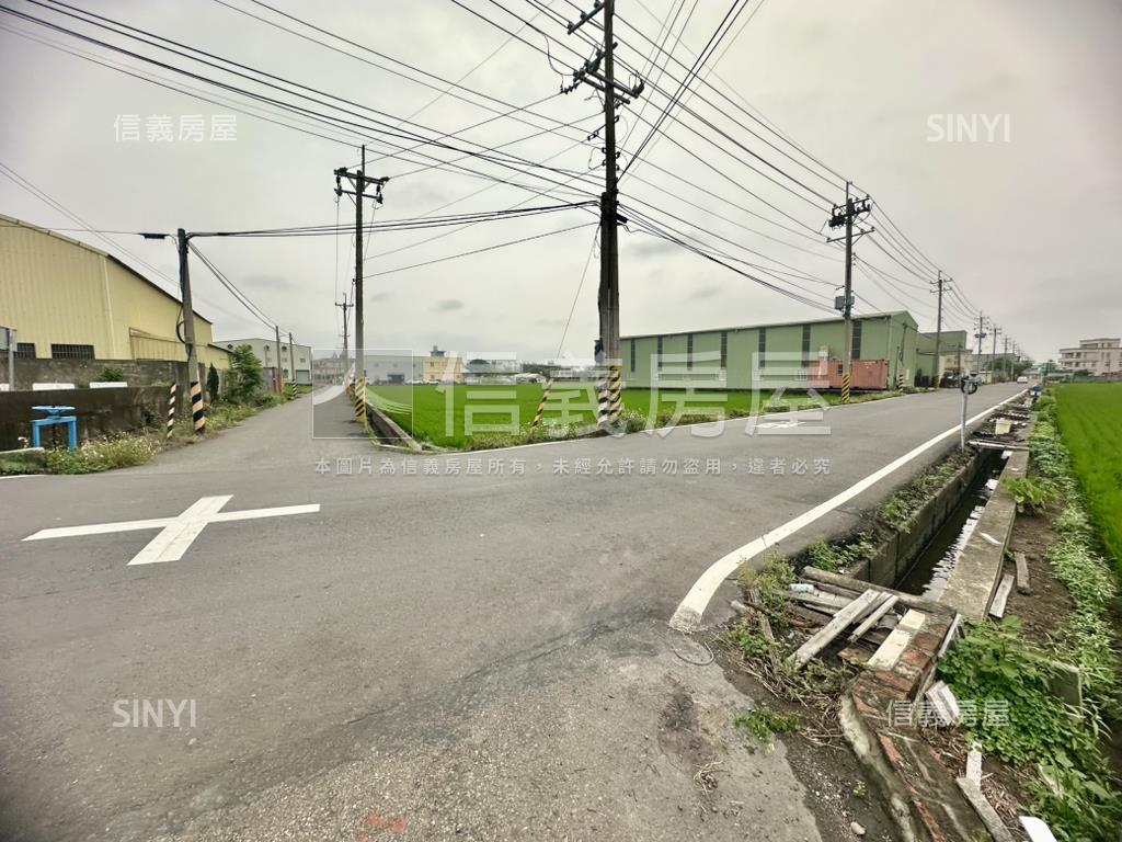 和美８８０坪臨路方正農地房屋室內格局與周邊環境