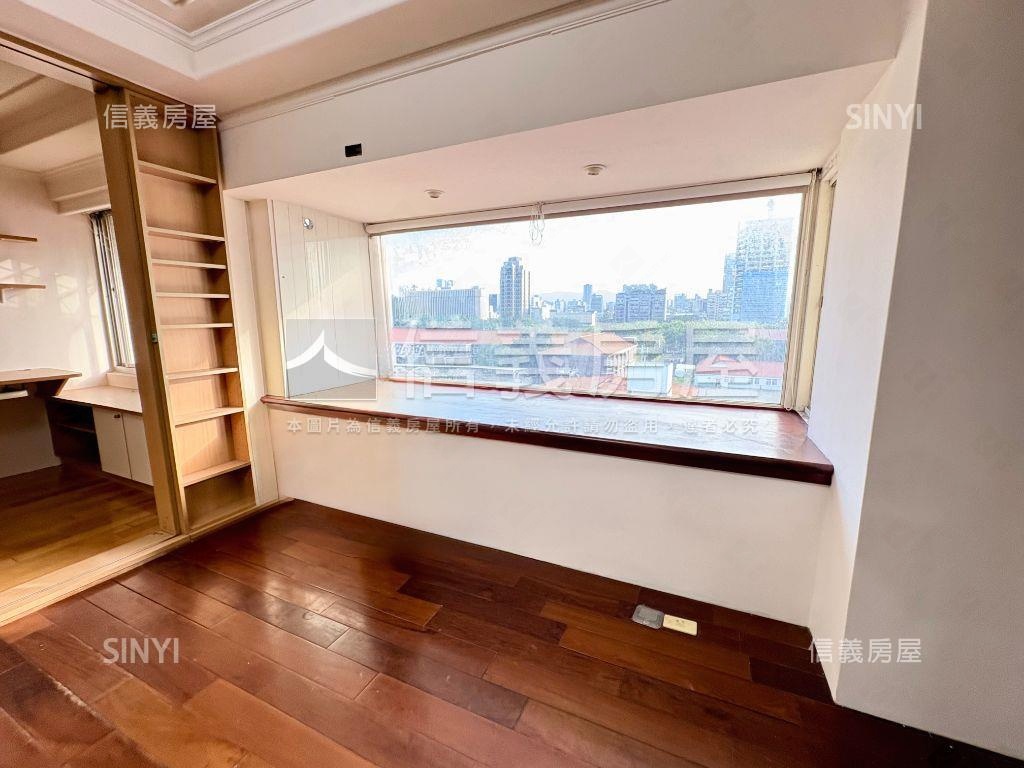 高樓朝南電梯景觀美屋房屋室內格局與周邊環境