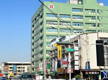 崙平南路店面