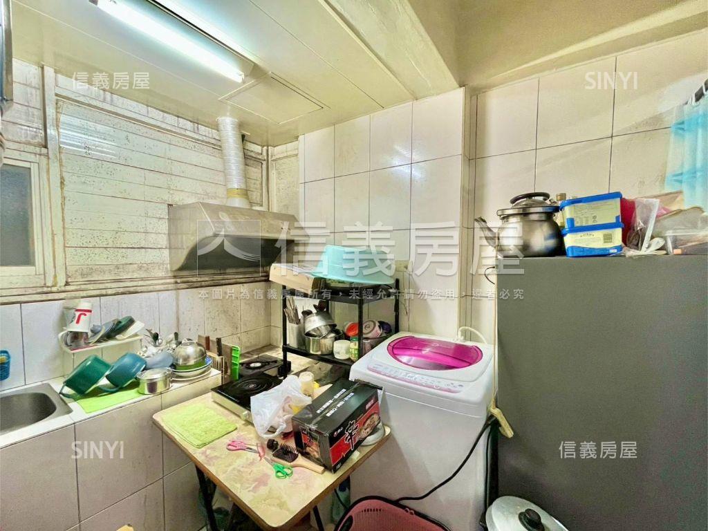 小資自強三樓美寓房屋室內格局與周邊環境