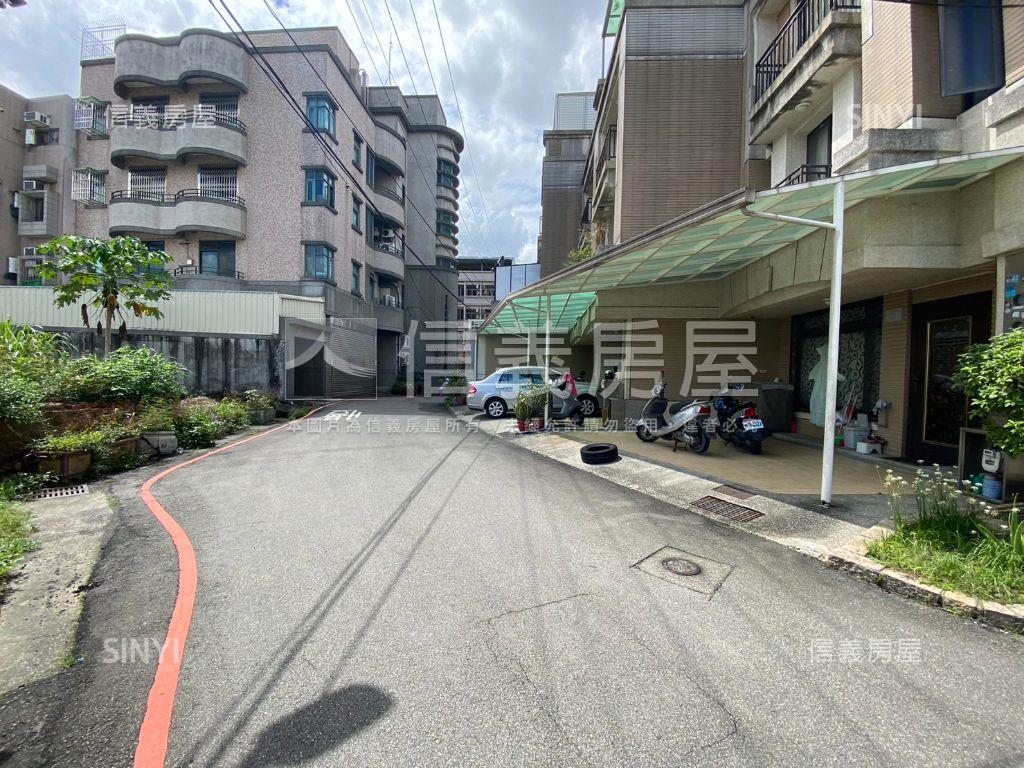 東區震後朝南美透天房屋室內格局與周邊環境