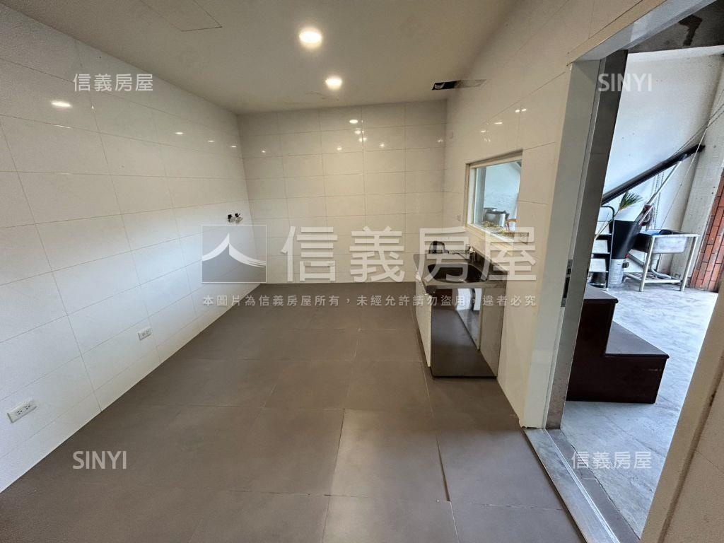中央大土持多功能大一樓房屋室內格局與周邊環境