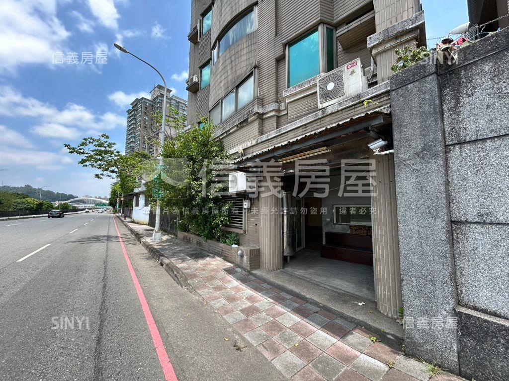 中央大土持多功能大一樓房屋室內格局與周邊環境