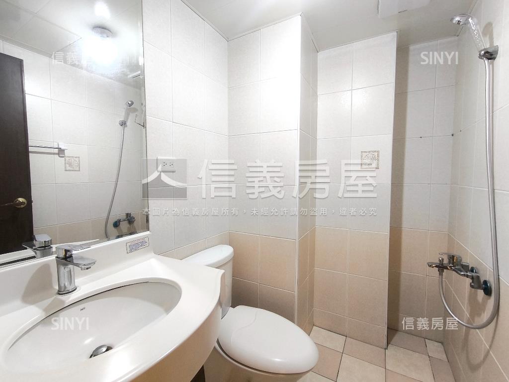 歐洲村君悅三房附車位房屋室內格局與周邊環境