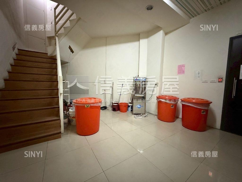 降價！柳川。角間。店套房屋室內格局與周邊環境