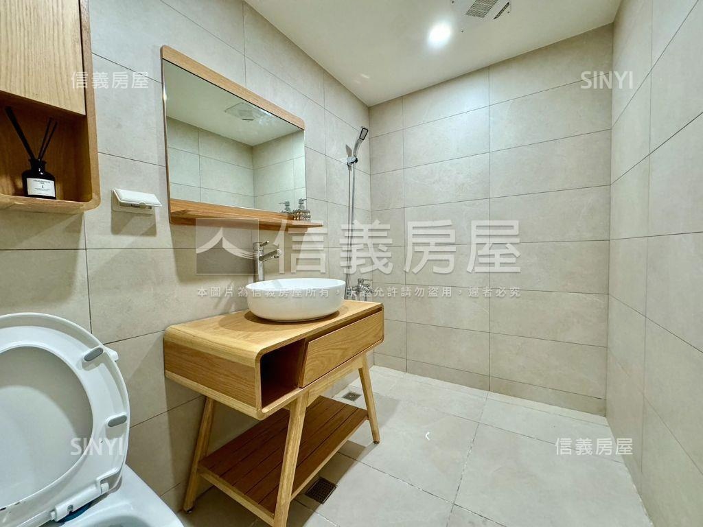東區近南紡採光精美四房房屋室內格局與周邊環境
