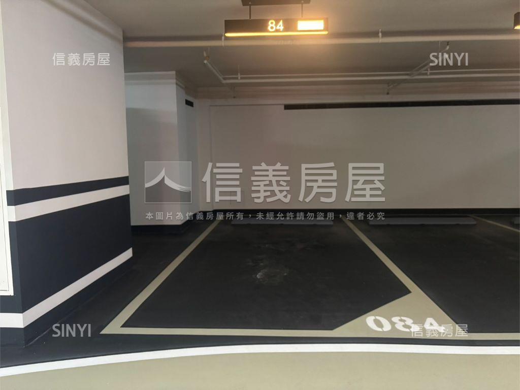 鉅陞東方博舍超美裝潢戶房屋室內格局與周邊環境