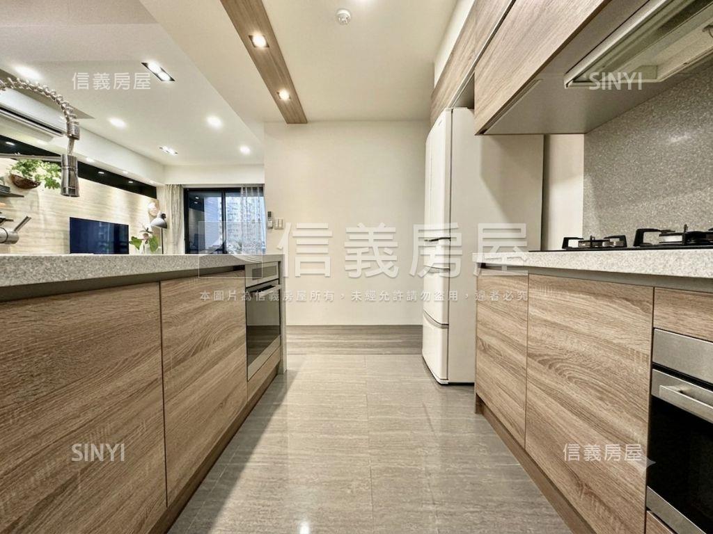 新接！時代四季朝南雙車位房屋室內格局與周邊環境