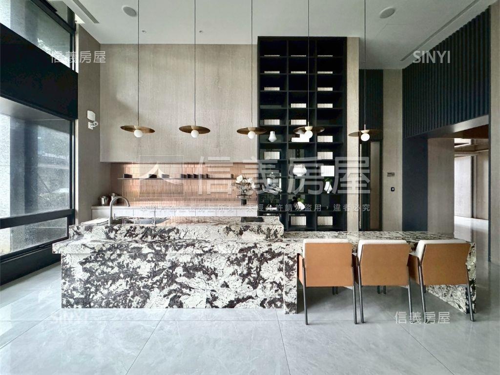 友友建設全新雙衛開窗平車房屋室內格局與周邊環境