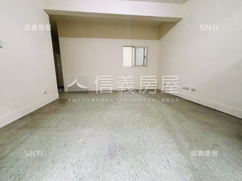 膝蓋救星～大坪數二樓房屋室內格局與周邊環境