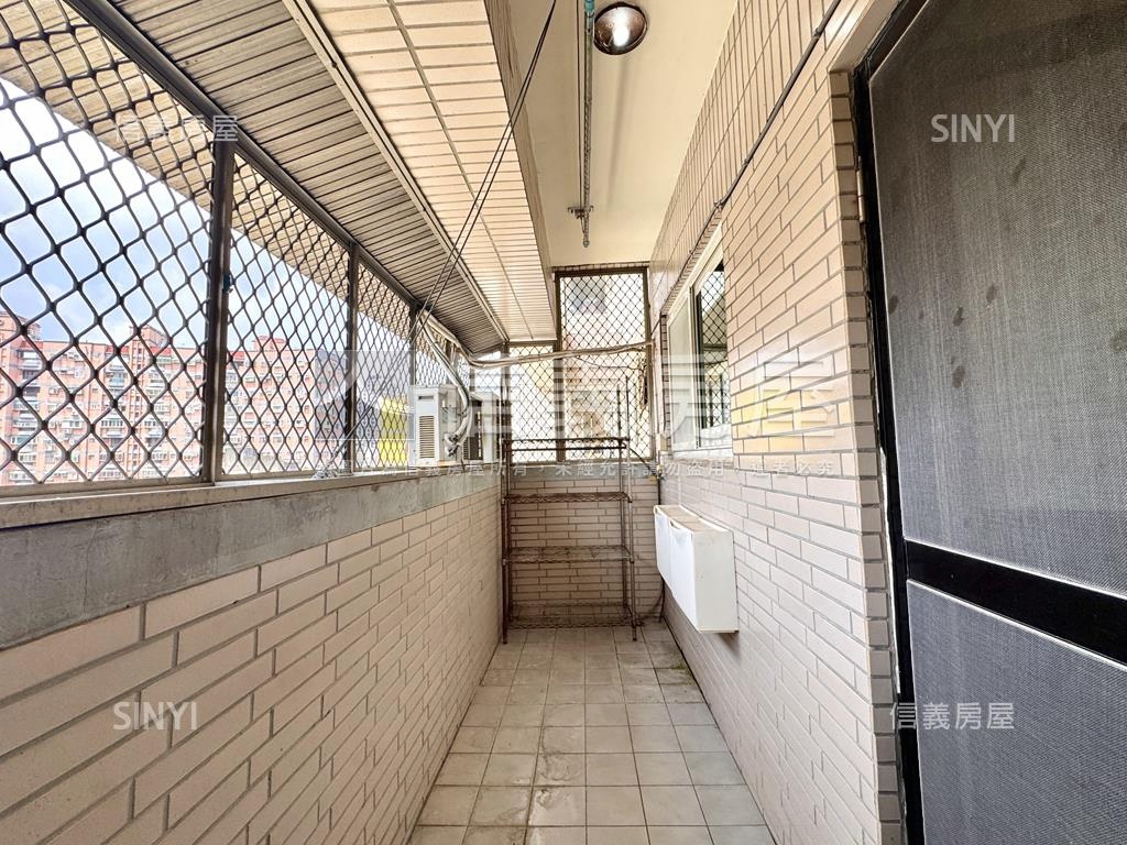 正群花園景觀雅緻三房平車房屋室內格局與周邊環境