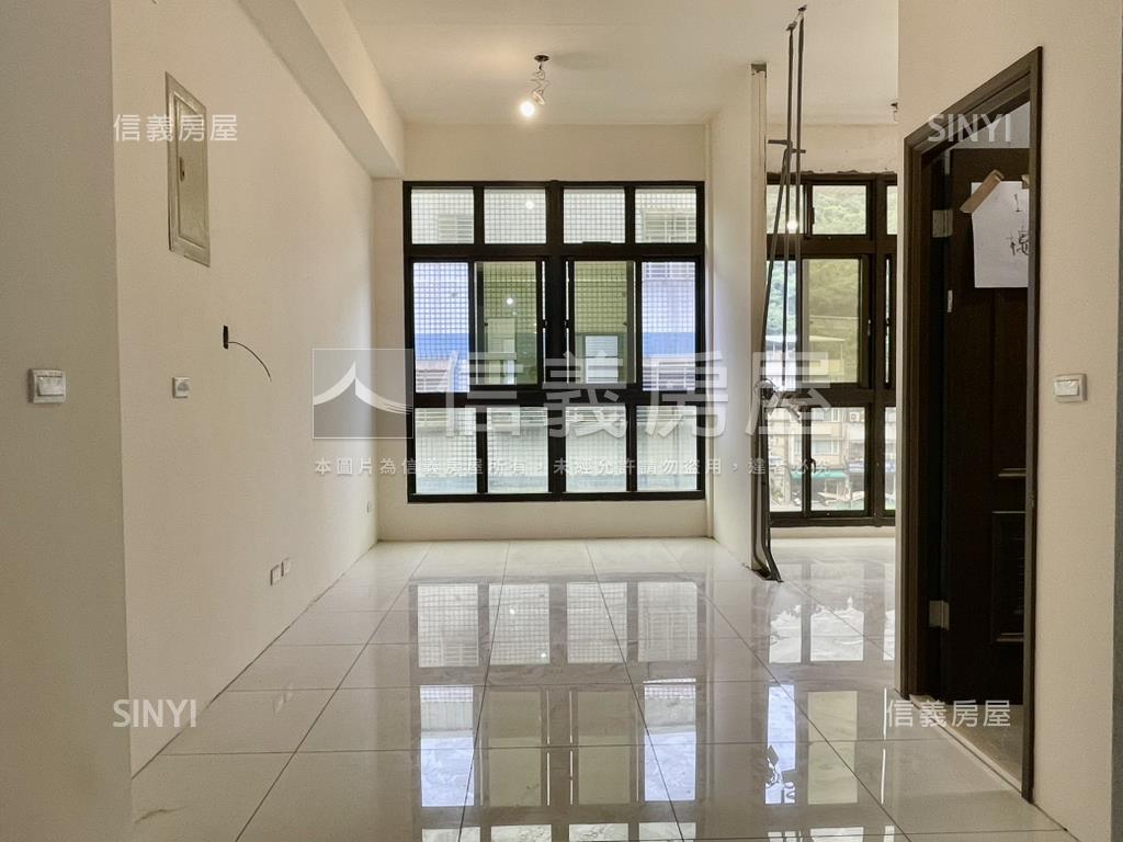 康樂新村新成屋２房２衛房屋室內格局與周邊環境