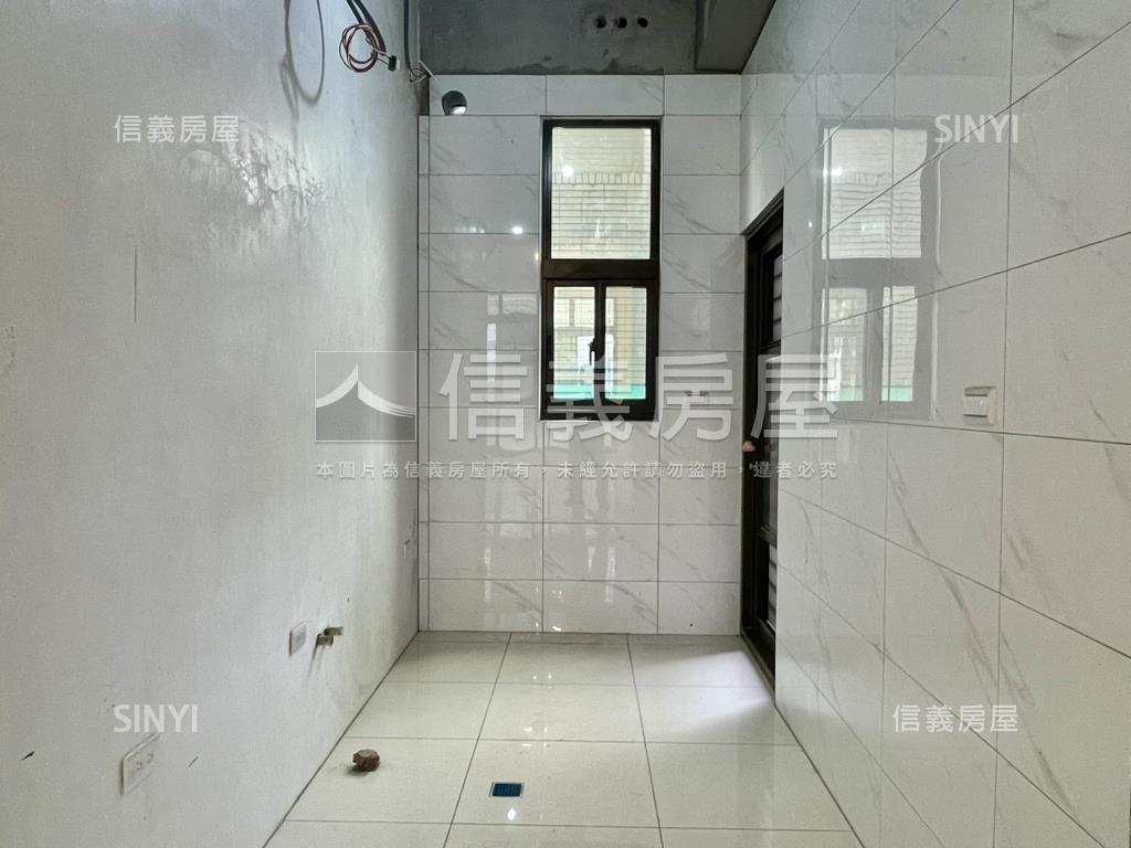 康樂新村新成屋２房２衛房屋室內格局與周邊環境