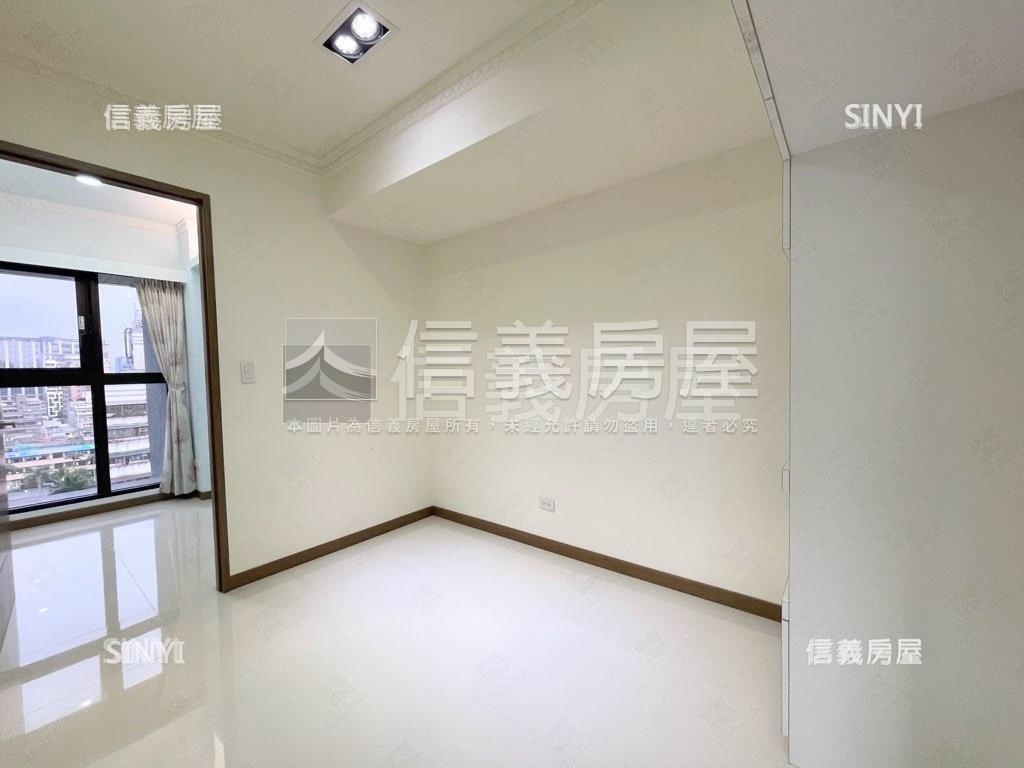 邊間美麗三房坡平車位房屋室內格局與周邊環境