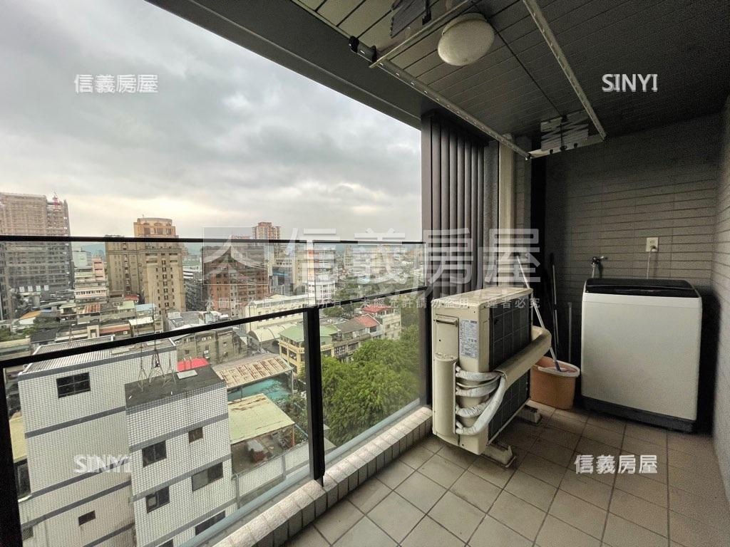 邊間美麗三房坡平車位房屋室內格局與周邊環境