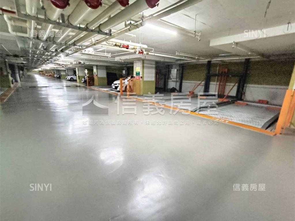 全民萬歲捷運美景二房車位房屋室內格局與周邊環境
