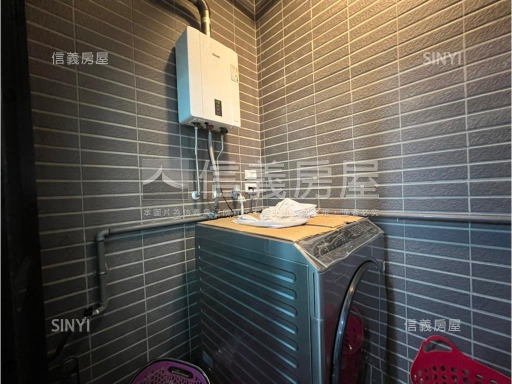 央大麗景明亮視野兩房車位房屋室內格局與周邊環境