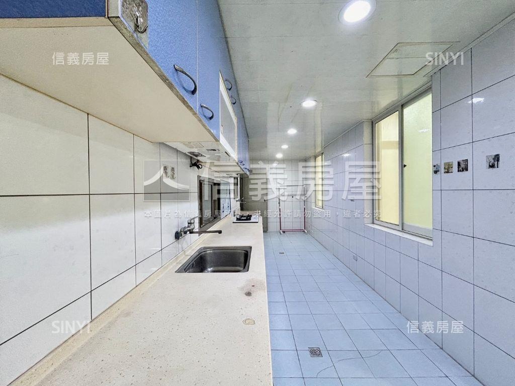 近園區光復路三房房屋室內格局與周邊環境