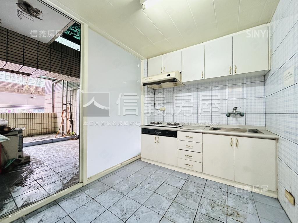 塔城龍門．近雙子星露台戶房屋室內格局與周邊環境