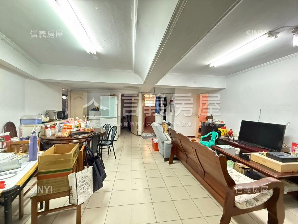 昆明街稀有三面採光房屋室內格局與周邊環境