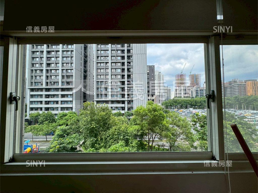 面樹景公園開闊視野房屋室內格局與周邊環境