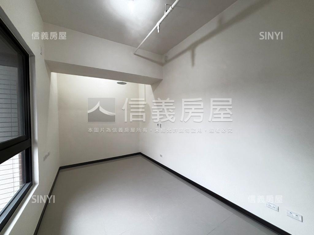 泱美高樓層舒適兩房車位房屋室內格局與周邊環境