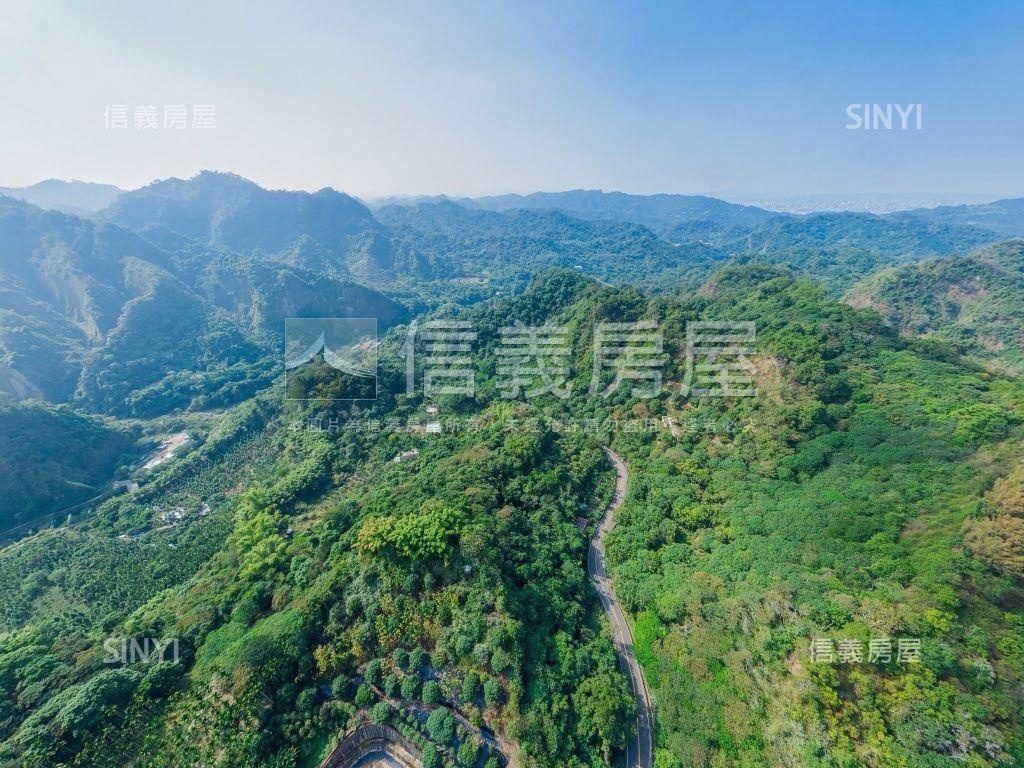 長龍路約一甲平坦農地讚房屋室內格局與周邊環境