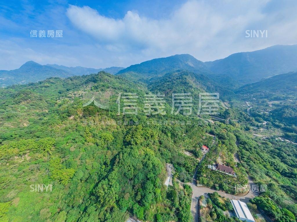 長龍路約一甲平坦農地讚房屋室內格局與周邊環境