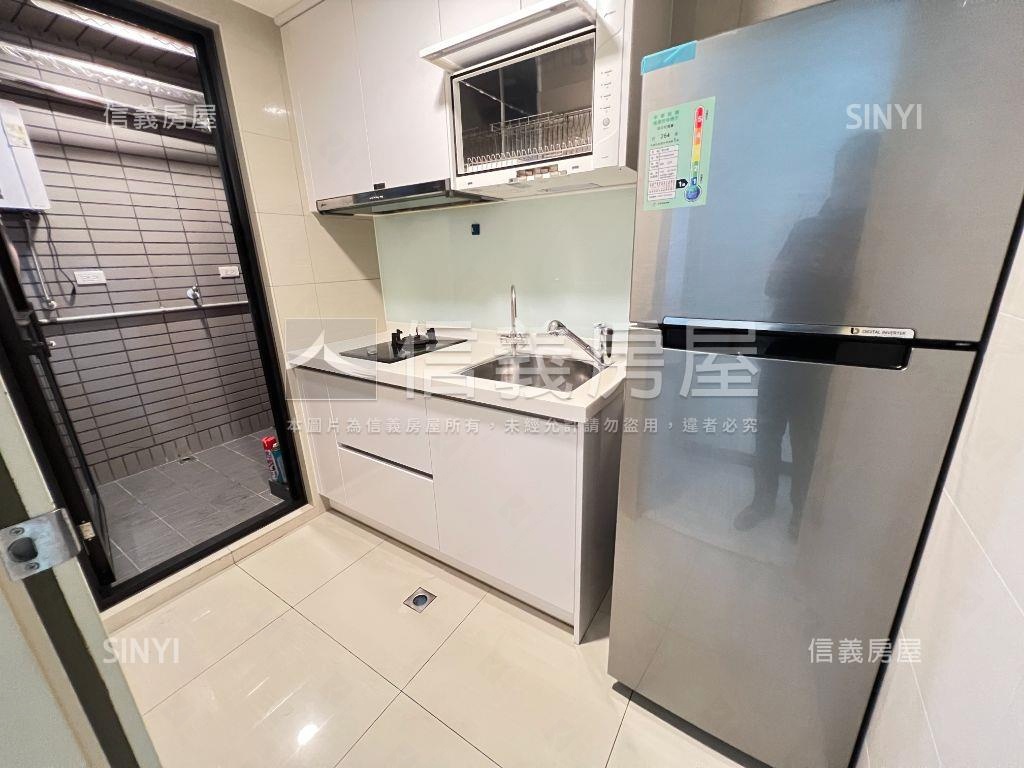 榮馥大院二房車位房屋室內格局與周邊環境