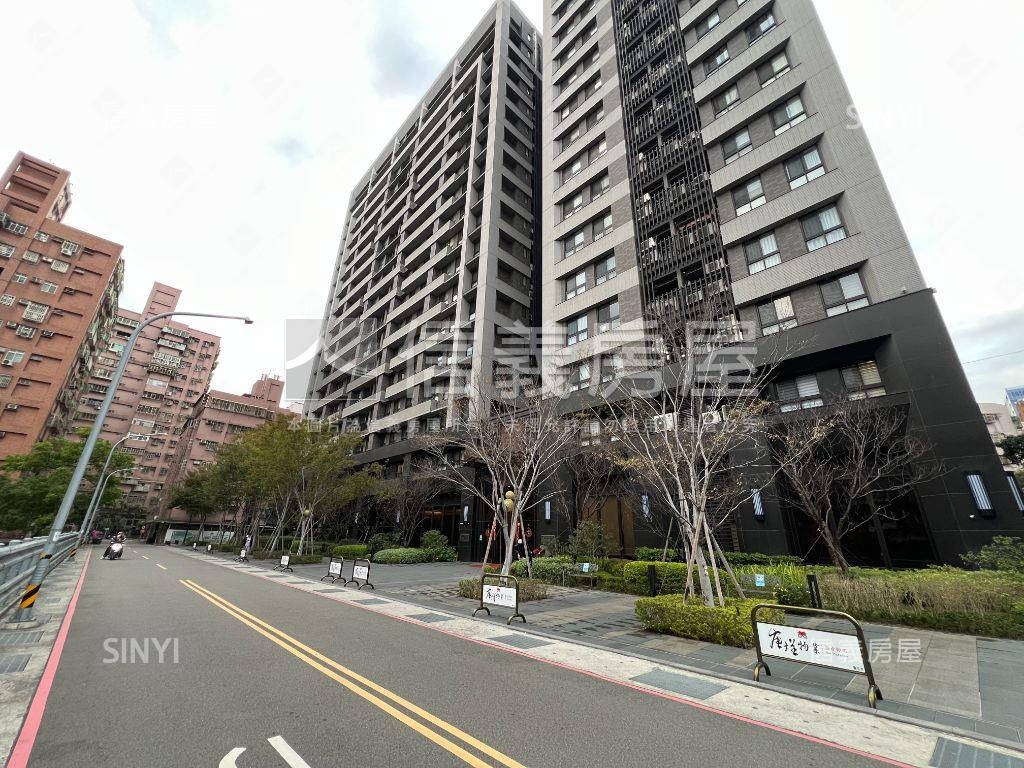 榮馥大院二房車位房屋室內格局與周邊環境