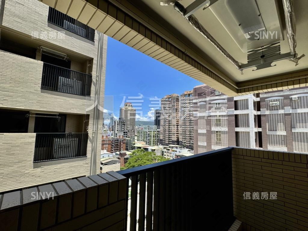 鳳凰康澤學區四房配車位房屋室內格局與周邊環境