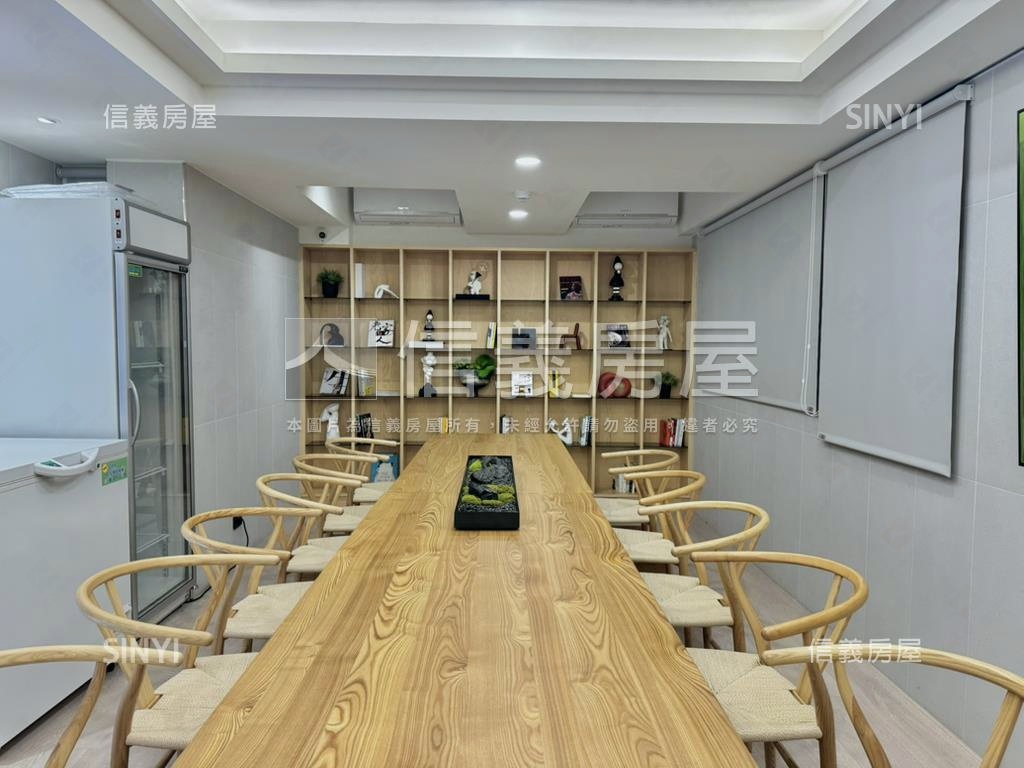 鳳凰康澤學區四房配車位房屋室內格局與周邊環境
