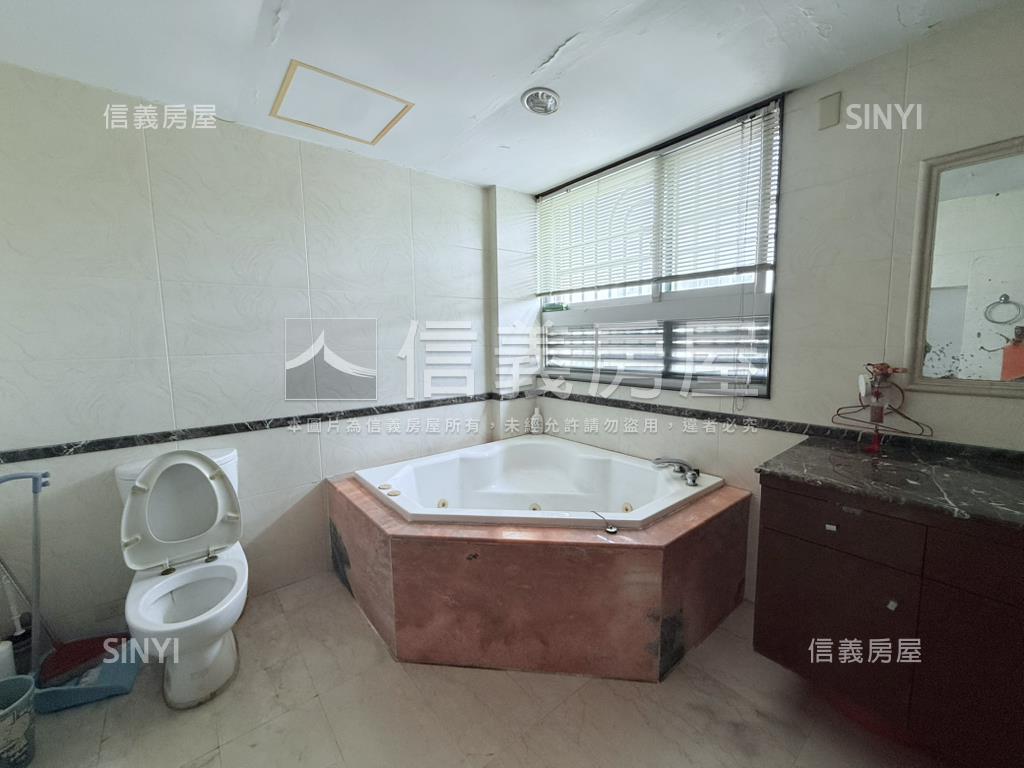 東區虎尾寮臨路傳統格局墅房屋室內格局與周邊環境