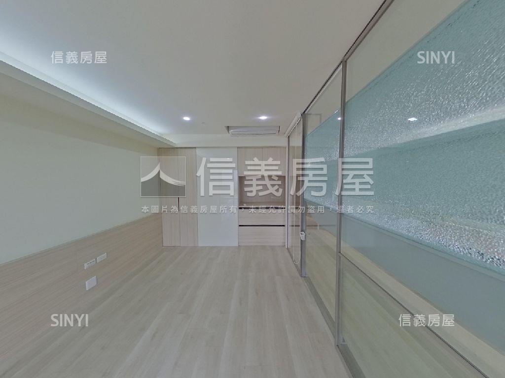 面河景設計師工作宅房屋室內格局與周邊環境