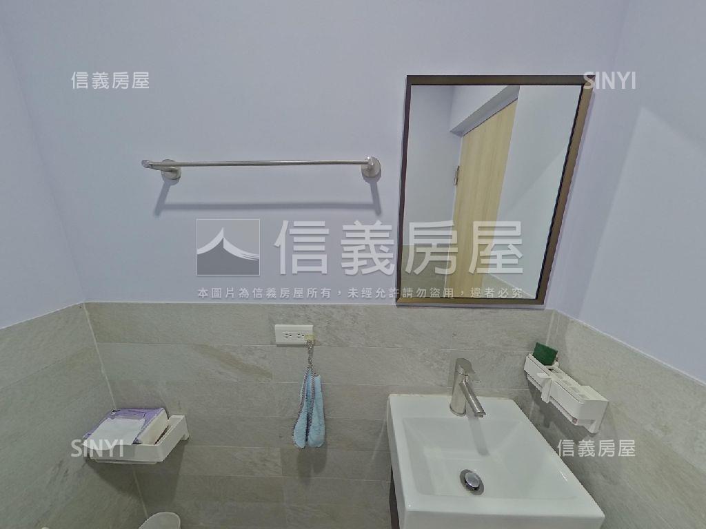 面河景設計師工作宅房屋室內格局與周邊環境