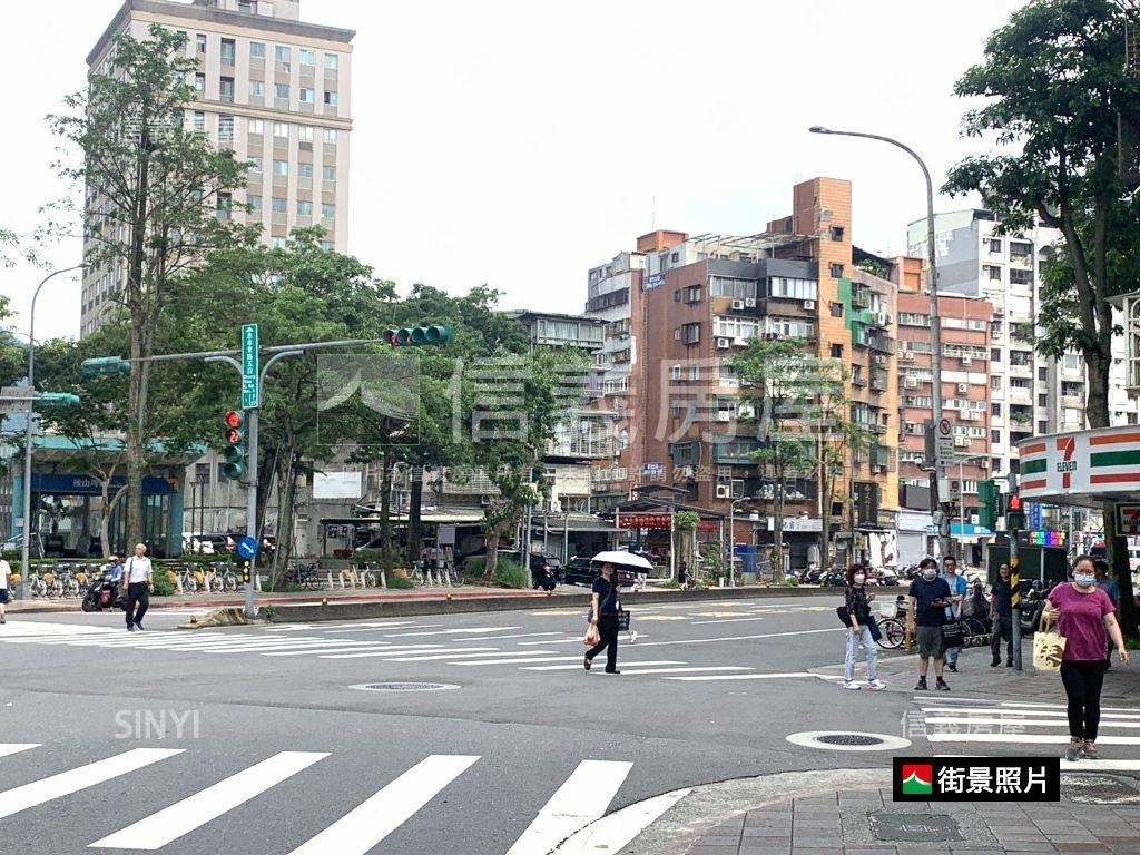 五分埔正路店霸房屋室內格局與周邊環境