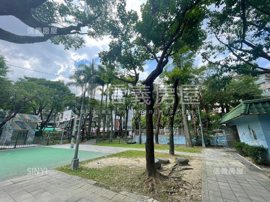 五分埔正路店霸房屋室內格局與周邊環境