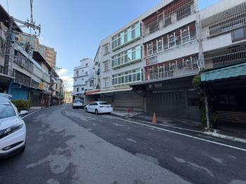 自由規劃近家樂福透天