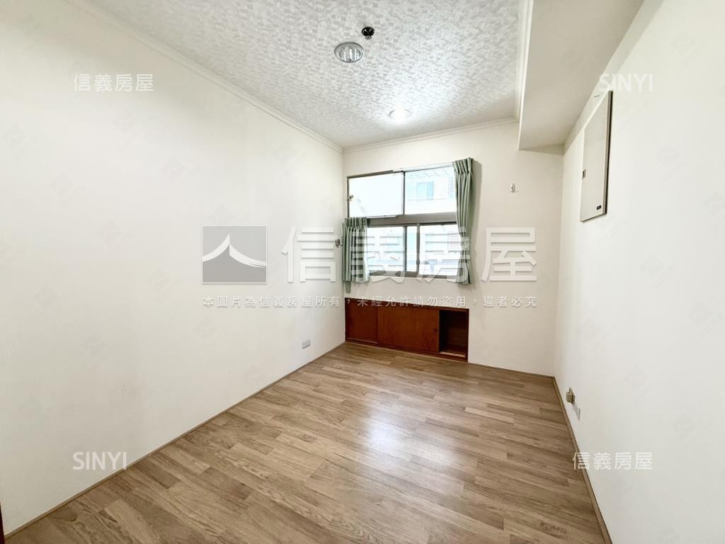 聚光映南國四房平車房屋室內格局與周邊環境