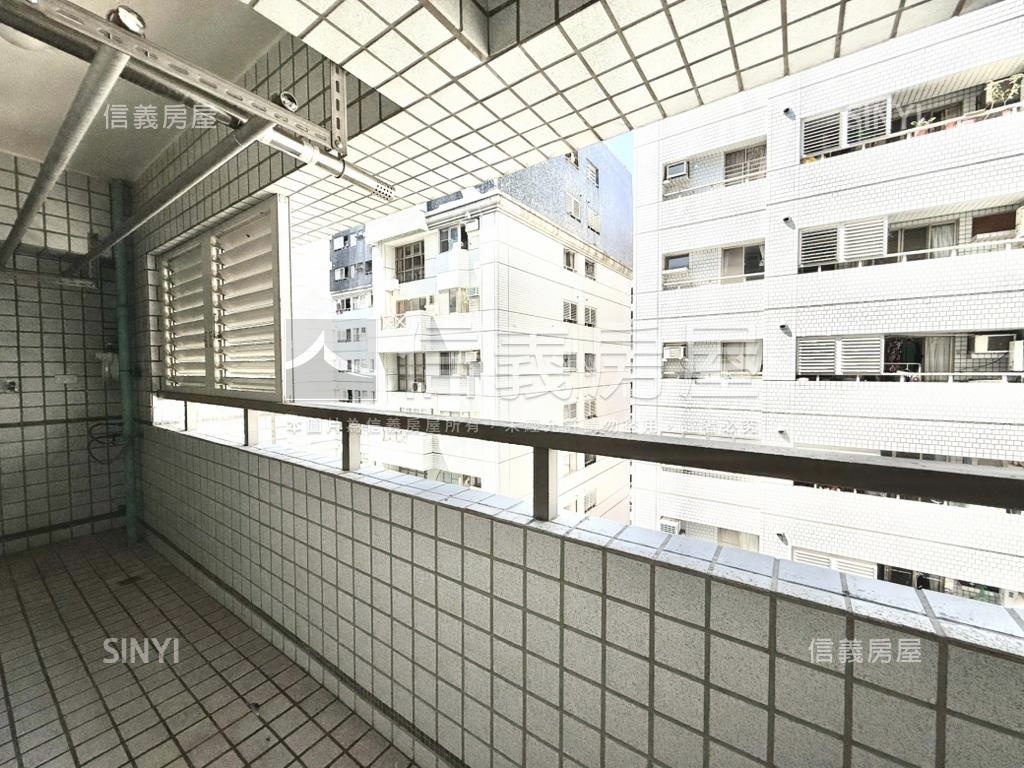 聚光映南國四房平車房屋室內格局與周邊環境