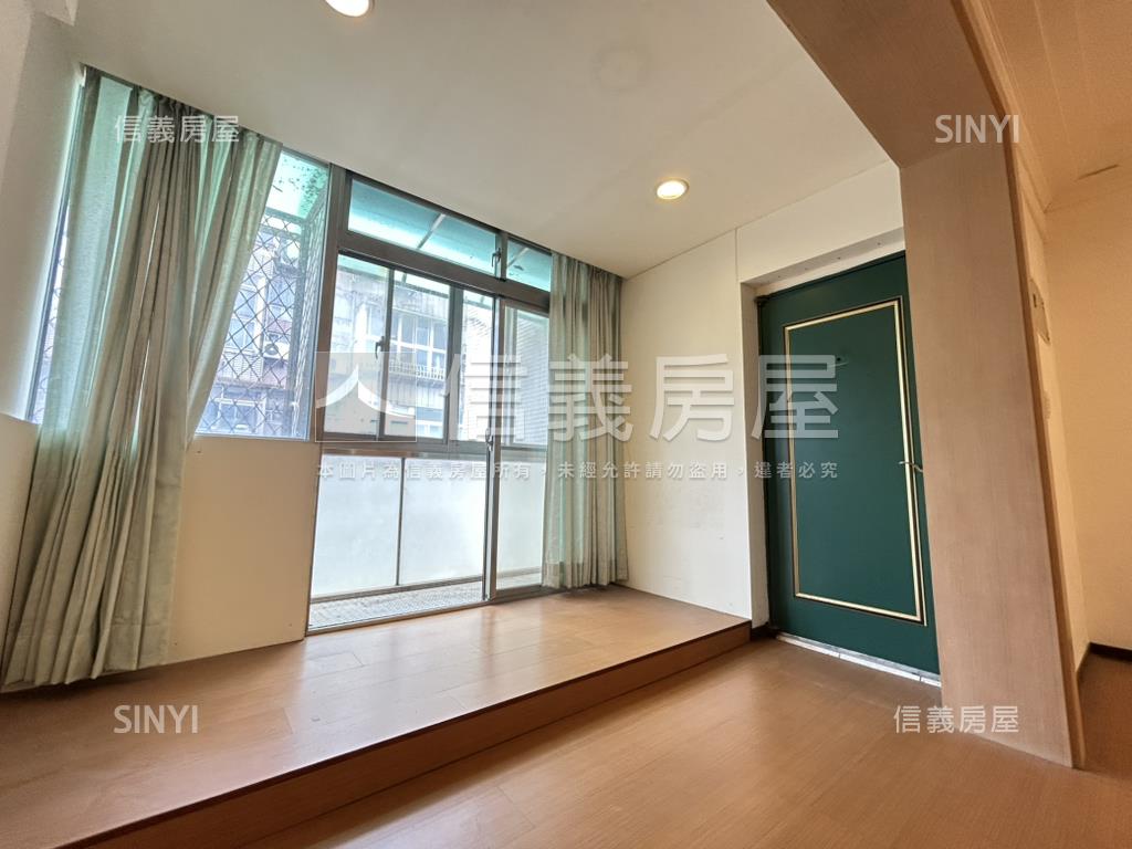 Ｙ３９★近公園低總價三房房屋室內格局與周邊環境