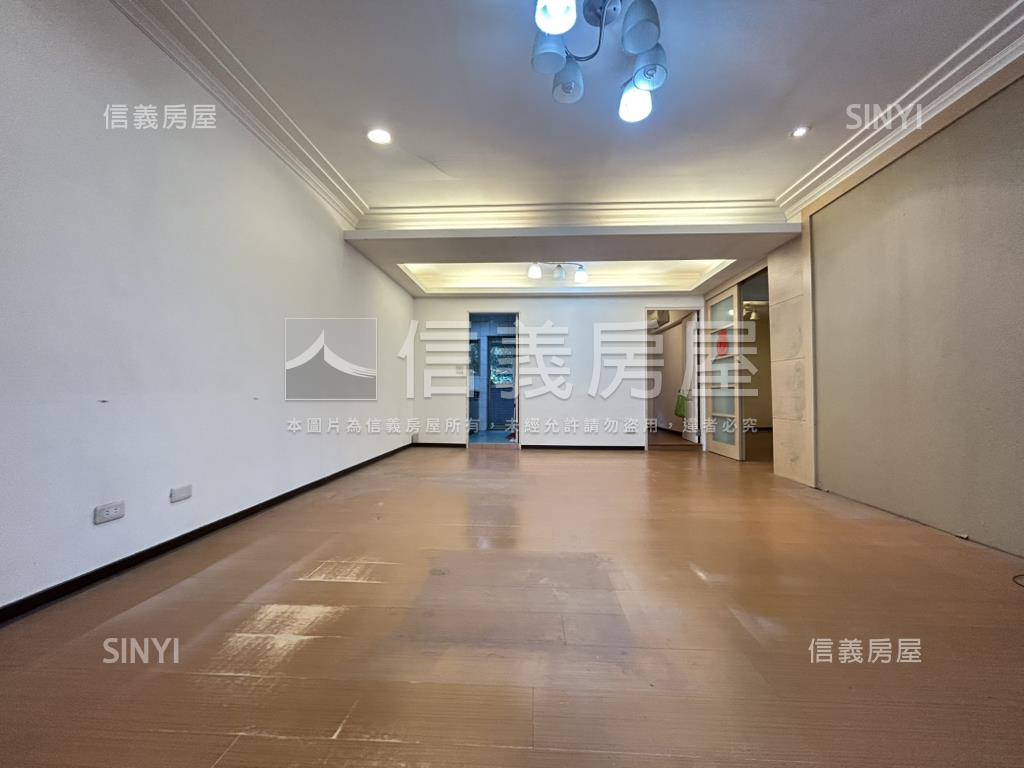 Ｙ３９★近公園低總價三房房屋室內格局與周邊環境