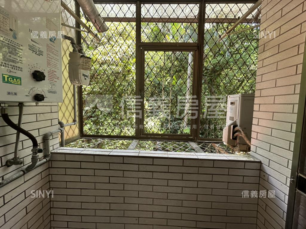 Ｙ３９★近公園低總價三房房屋室內格局與周邊環境