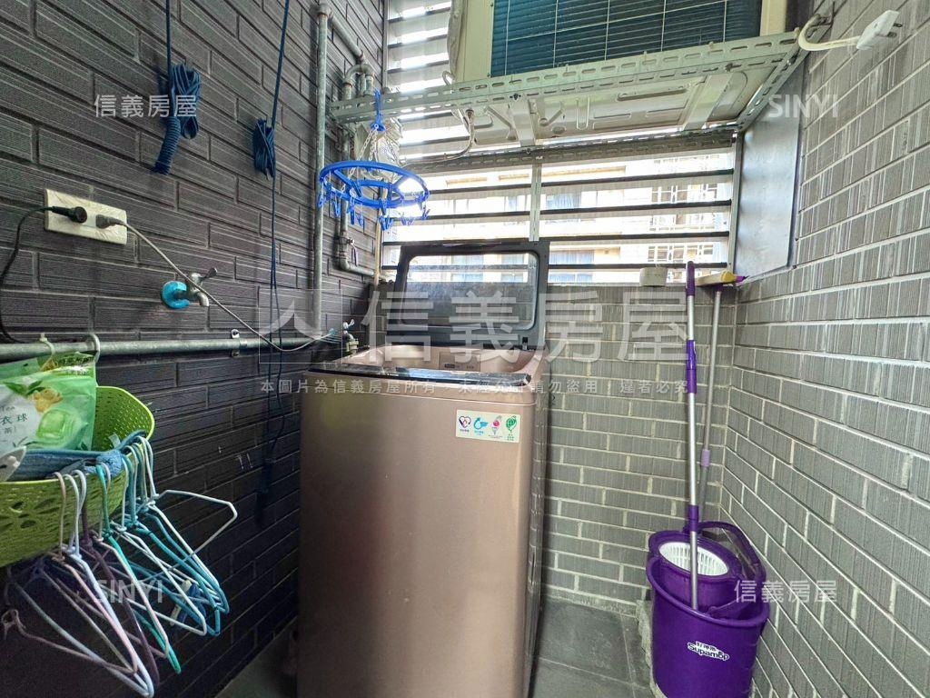 捷運挑高大空間美宅房屋室內格局與周邊環境