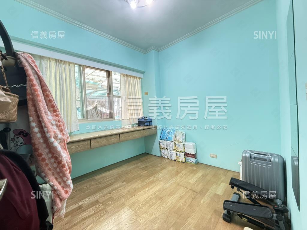 徐匯商圈低總邊間三房車位房屋室內格局與周邊環境