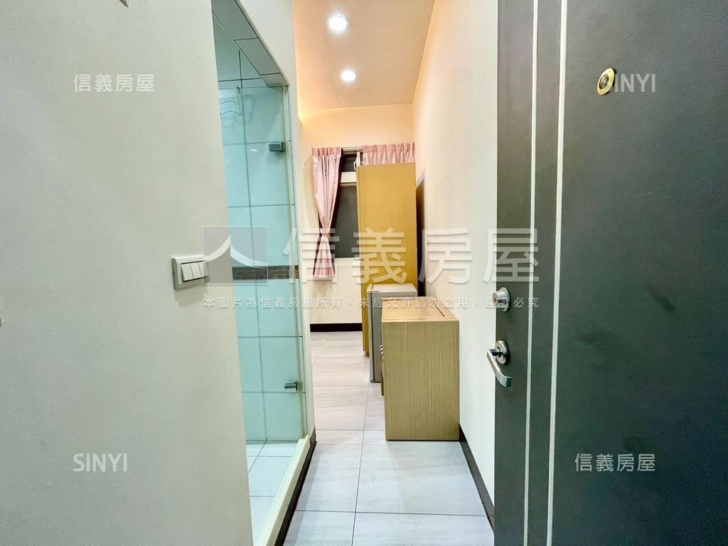 新板捷運投報兩套房屋室內格局與周邊環境