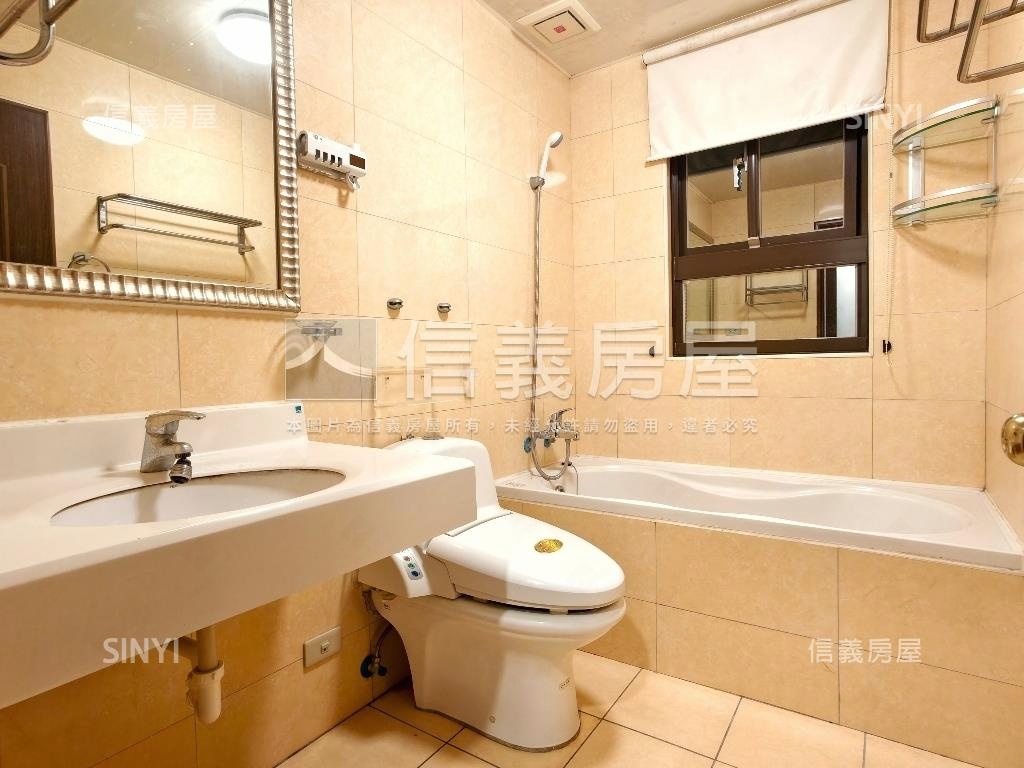 專任臻愛香榭外棟戶房屋室內格局與周邊環境