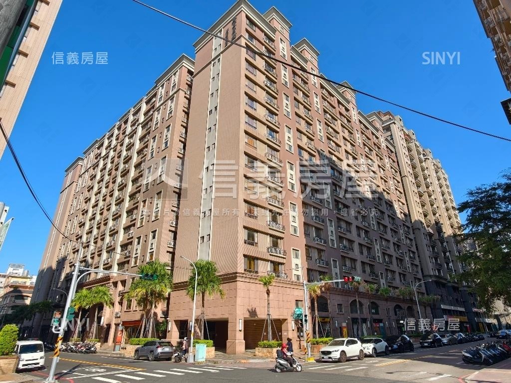 專任臻愛香榭外棟戶房屋室內格局與周邊環境