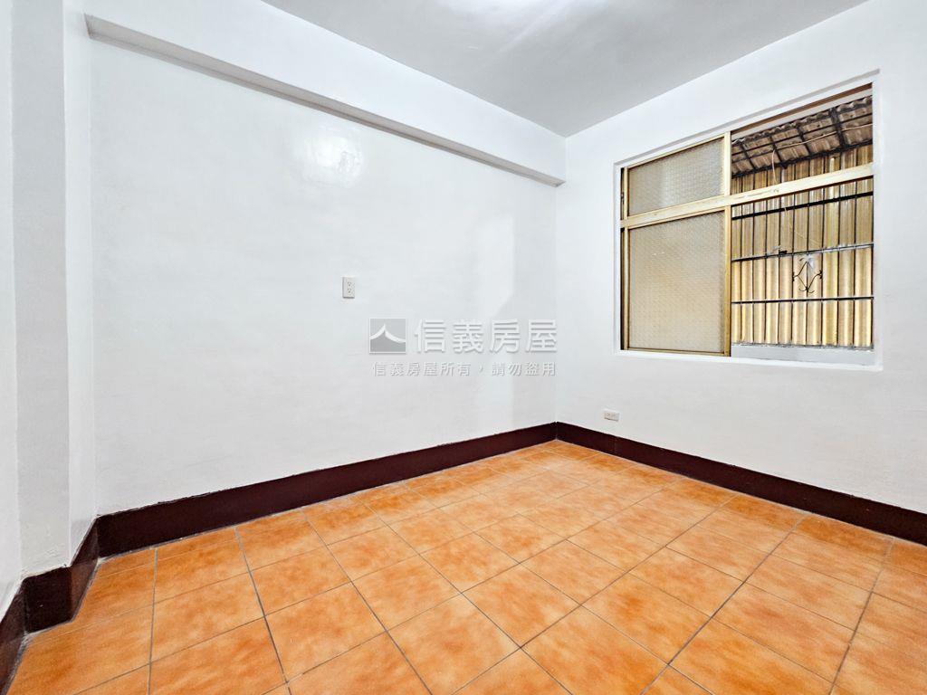 鶯歌麥當勞旁｜２樓公寓房屋室內格局與周邊環境