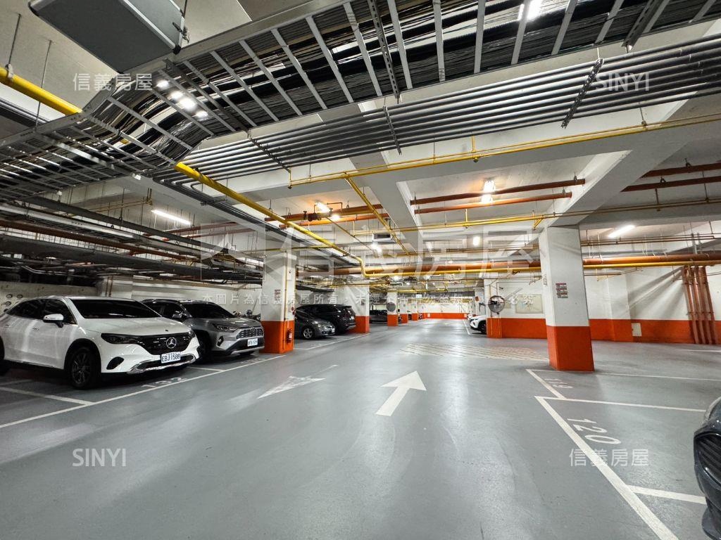 夢公園景觀大三房平車豪邸房屋室內格局與周邊環境